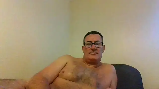 Snapshot of goldenman59 chatting on 10-06-25, 12:13 goldenman59 online show from 10-06-25, 12:13