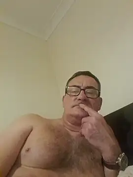 Snapshot of goldenman59 chatting on 10-11-25, 10:30 goldenman59 online show from 10-11-25, 10:30