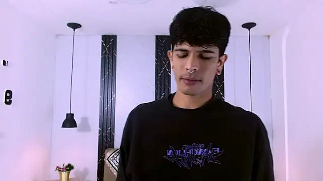 Franvill Trato online show from 01-10-26, 07:48