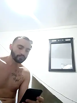 Snapshot of este_juan chatting on 01-08-26, 12:35 este juan online show from 01-08-26, 12:35