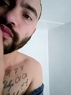 Snapshot of este_juan chatting on 01-10-26, 04:53 este juan online show from 01-10-26, 04:53