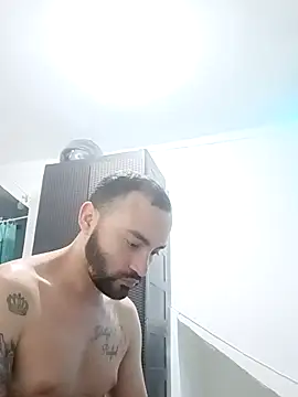 Snapshot of este_juan chatting on 04-07-26, 03:29 este juan online show from 04-07-26, 03:29