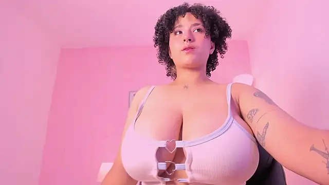 LiaaMoretzz online show from 11-02-25, 01:08