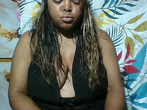 Snapshot of SEXY_METISE chatting on 05-16-26, 06:50 SEXY METISE online show from 05-16-26, 06:50