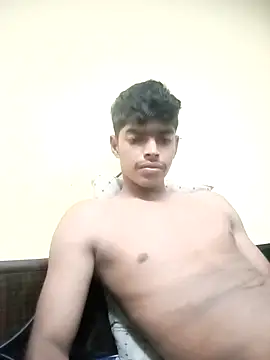 Snapshot of monster_33 chatting on 04-20-26, 02:09 monster 33 online show from 04-20-26, 02:09