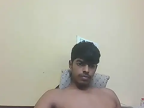 Snapshot of monster_33 chatting on 04-26-26, 07:50 monster 33 online show from 04-26-26, 07:50