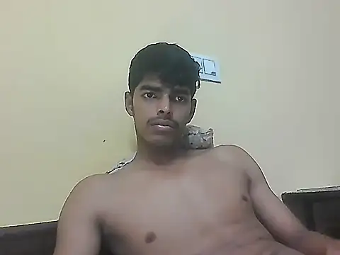 Snapshot of monster_33 chatting on 05-05-26, 09:50 monster 33 online show from 05-05-26, 09:50