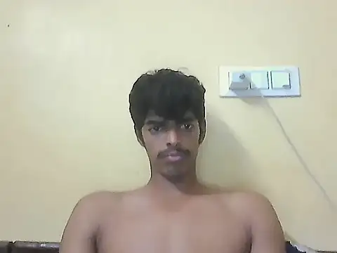 Snapshot of monster_33 chatting on 06-08-26, 01:55 monster 33 online show from 06-08-26, 01:55