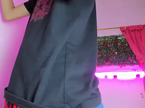 Snapshot of dylan_202520_ chatting on 10-09-25, 11:41 dylan 202520 online show from 10-09-25, 11:41