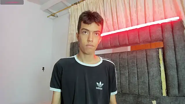 Snapshot of dylan_202520_ chatting on 10-13-25, 11:54 dylan 202520 online show from 10-13-25, 11:54