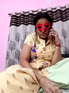 Snapshot of Gullapi chatting on 12-17-25, 02:12 Gullapi online show from 12-17-25, 02:12