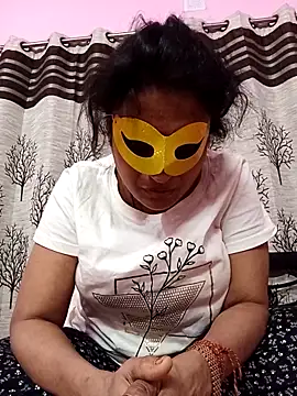 Snapshot of Gullapi chatting on 02-06-26, 03:33 Gullapi online show from 02-06-26, 03:33