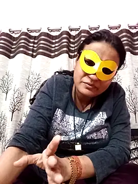 Snapshot of Gullapi chatting on 02-12-26, 02:50 Gullapi online show from 02-12-26, 02:50