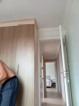 Snapshot of xirie98 chatting on 09-16-25, 12:28 xirie98 online show from 09-16-25, 12:28