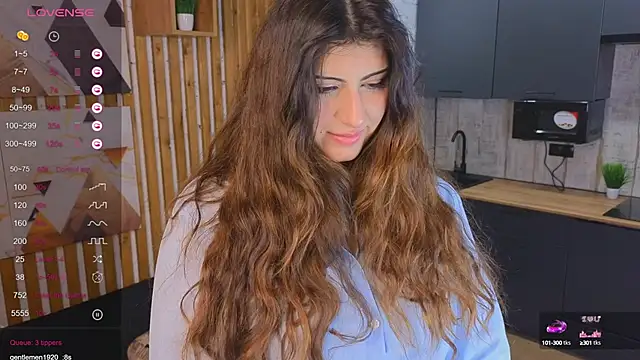 Snapshot of Janice_Walton chatting on 09-21-25, 03:24 Janice Walton online show from 09-21-25, 03:24