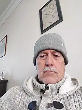 slaveman4you online show from 11-18-25, 11:25