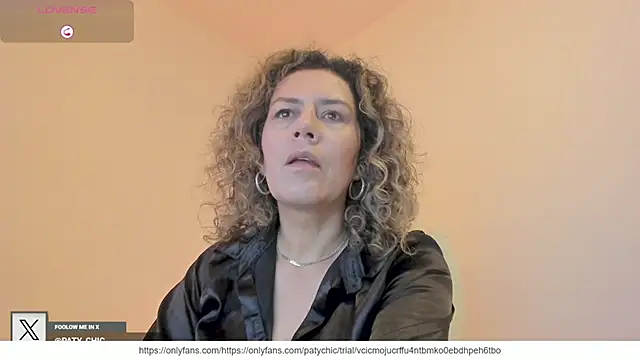 Paty chic online show from 10-28-25, 01:36