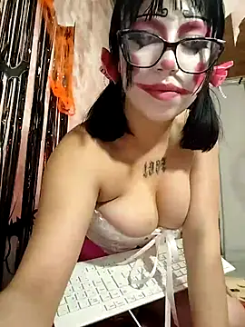 Kitty Melodi online show from 10-29-25, 11:23