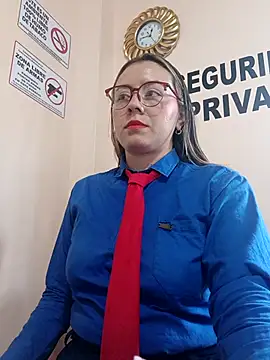 Hannah-colx online show from 11-18-25, 04:44