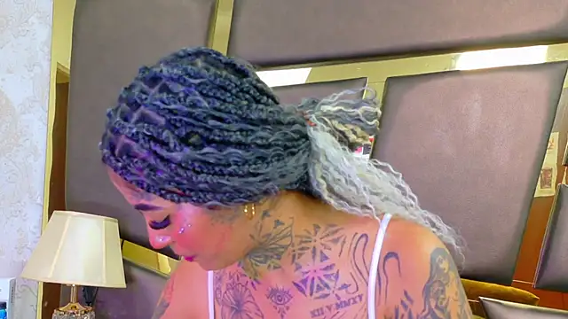 EmilieLake online show from 02-03-26, 08:03