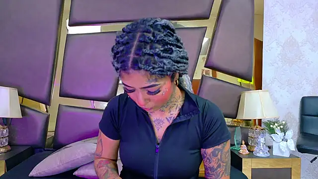 EmilieLake online show from 02-13-26, 08:16