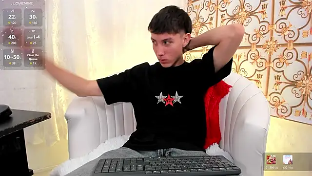 LittleDanny  online show from 03-09-26, 04:44