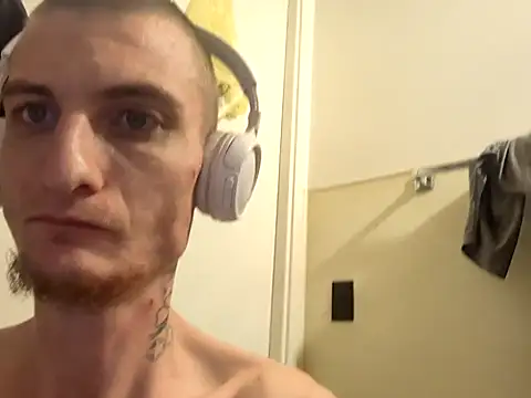 jizzyglizzy92 online show from 03-16-26, 07:45