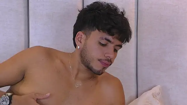 AlexanderJordan online show from 12-22-25, 10:40