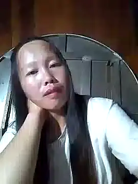 Snapshot of llm-bae chatting on 09-13-25, 12:16 llm-bae online show from 09-13-25, 12:16