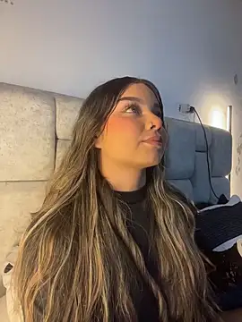 AnnyLopezzz  online show from 03-26-26, 05:57