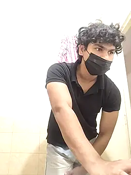 Snapshot of Goodmens5 chatting on 10-28-25, 09:46 Goodmens5 online show from 10-28-25, 09:46