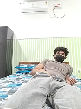 Snapshot of Goodmens5 chatting on 06-19-26, 03:38 Goodmens5 online show from 06-19-26, 03:38