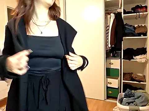 CornetDeGlace online show from 09-23-25, 12:19