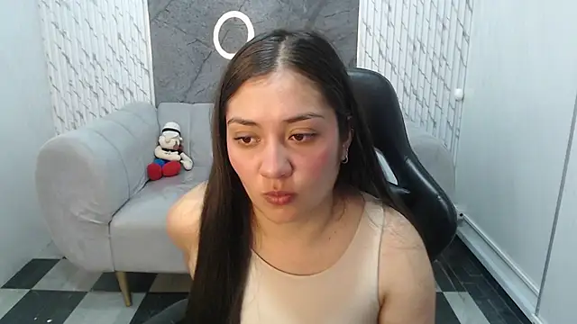 Ivony18 b online show from 10-31-25, 03:18