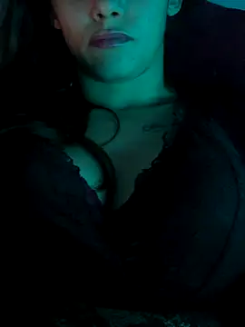 StrapPink online show from 11-14-25, 10:25