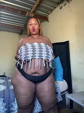 Snapshot of Curvycandy95 chatting on 07-15-26, 07:57 Curvycandy95 online show from 07-15-26, 07:57
