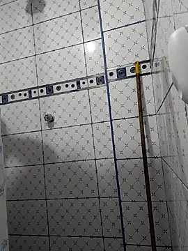 Exotic19cm online show from 11-26-25, 11:17