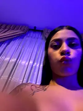 AlannaEvons online show from 10-10-25, 11:04