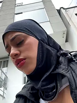 AlannaEvons online show from 11-25-25, 04:07