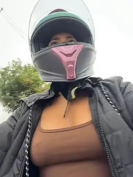 AlannaEvons online show from 02-24-26, 05:11