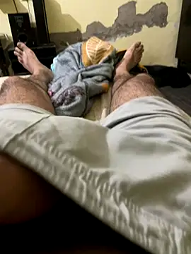 LOVE4GIRL online show from 09-18-25, 07:05