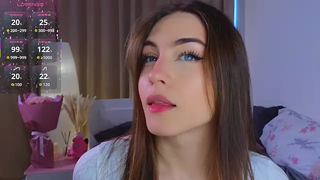 Moonlight1Sonata1 online show from 12-18-25, 09:04