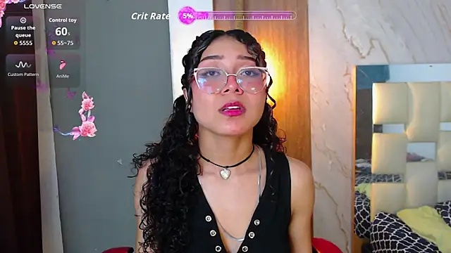 Snapshot of honeymoon_12 chatting on 06-20-26, 05:32 honeymoon 12 online show from 06-20-26, 05:32