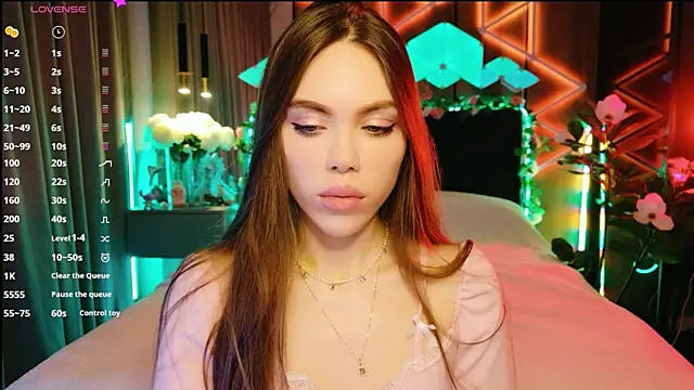 MimiFors online show from 10-10-25, 04:28