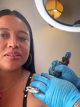 -Mia1 online show from 10-25-25, 08:14