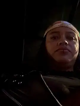 -Mia1 online show from 11-20-25, 01:06