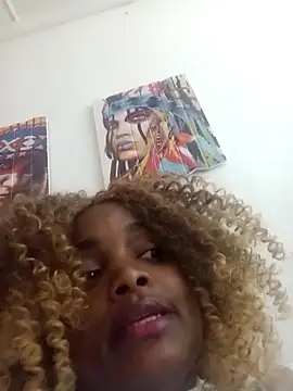 Snapshot of isabella_brown1 chatting on 03-18-26, 12:03 isabella brown1 online show from 03-18-26, 12:03
