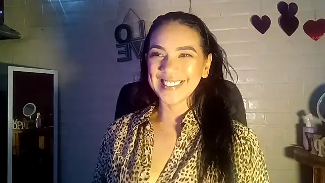 Snapshot of MiiaVelasquez chatting on 04-22-26, 04:59 MiiaVelasquez online show from 04-22-26, 04:59