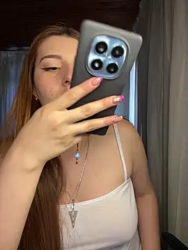 CoraVibes online show from 03-16-26, 11:47