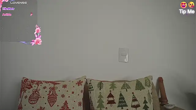 Roxybeautyy online show from 02-21-26, 09:43